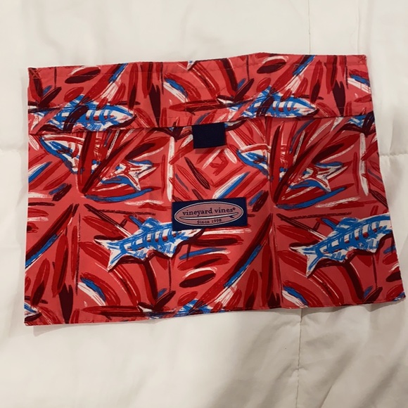Vineyard Vines swim trunks - Picture 6 of 7